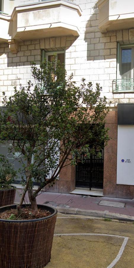 Joli Appartement Spacieux A 3 Min A Pied De La Mer Nisa Exterior foto