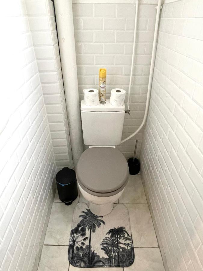 Joli Appartement Spacieux A 3 Min A Pied De La Mer Nisa Exterior foto