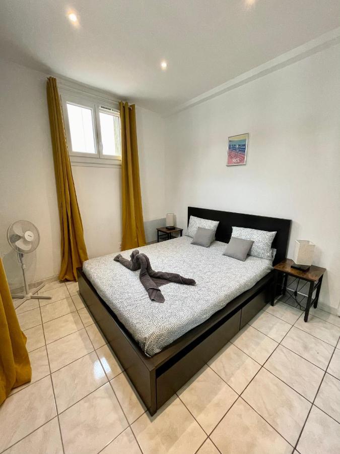 Joli Appartement Spacieux A 3 Min A Pied De La Mer Nisa Exterior foto